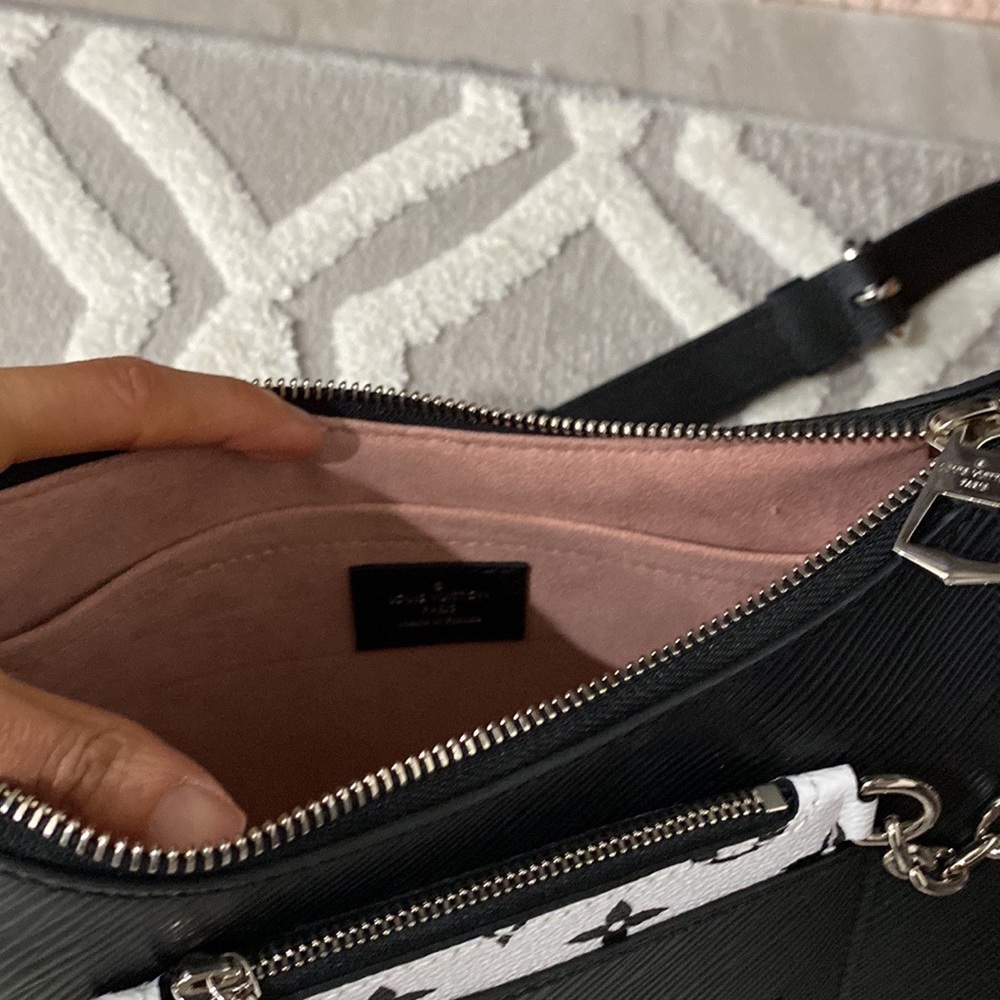 New LV bag cross body for sell